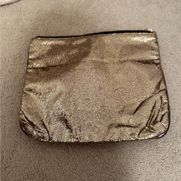 Victoria's Secret Fold Over Clutch NWOT - Picture 6 of 8